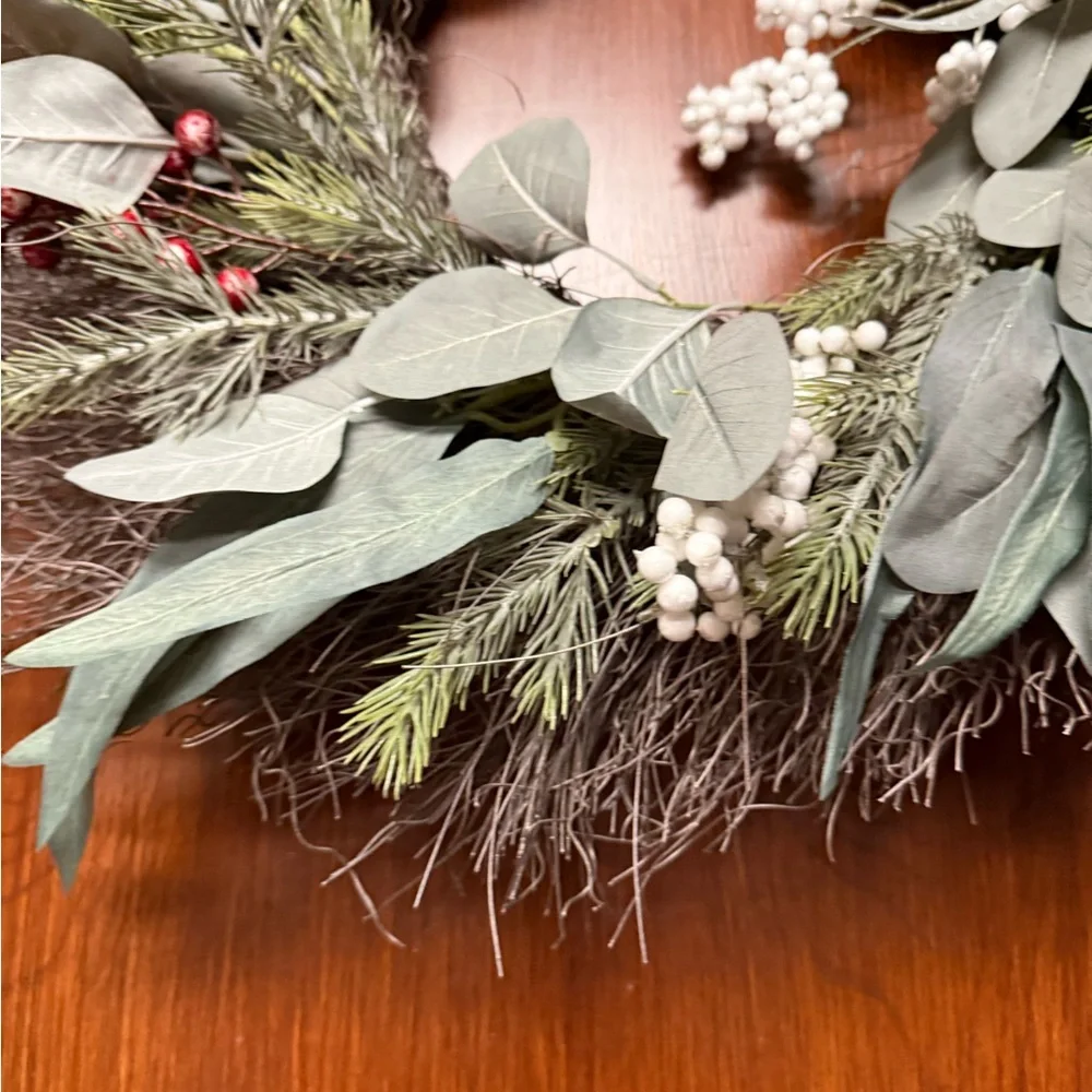 Ashland Holiday Wreath with Long Eucalyptus